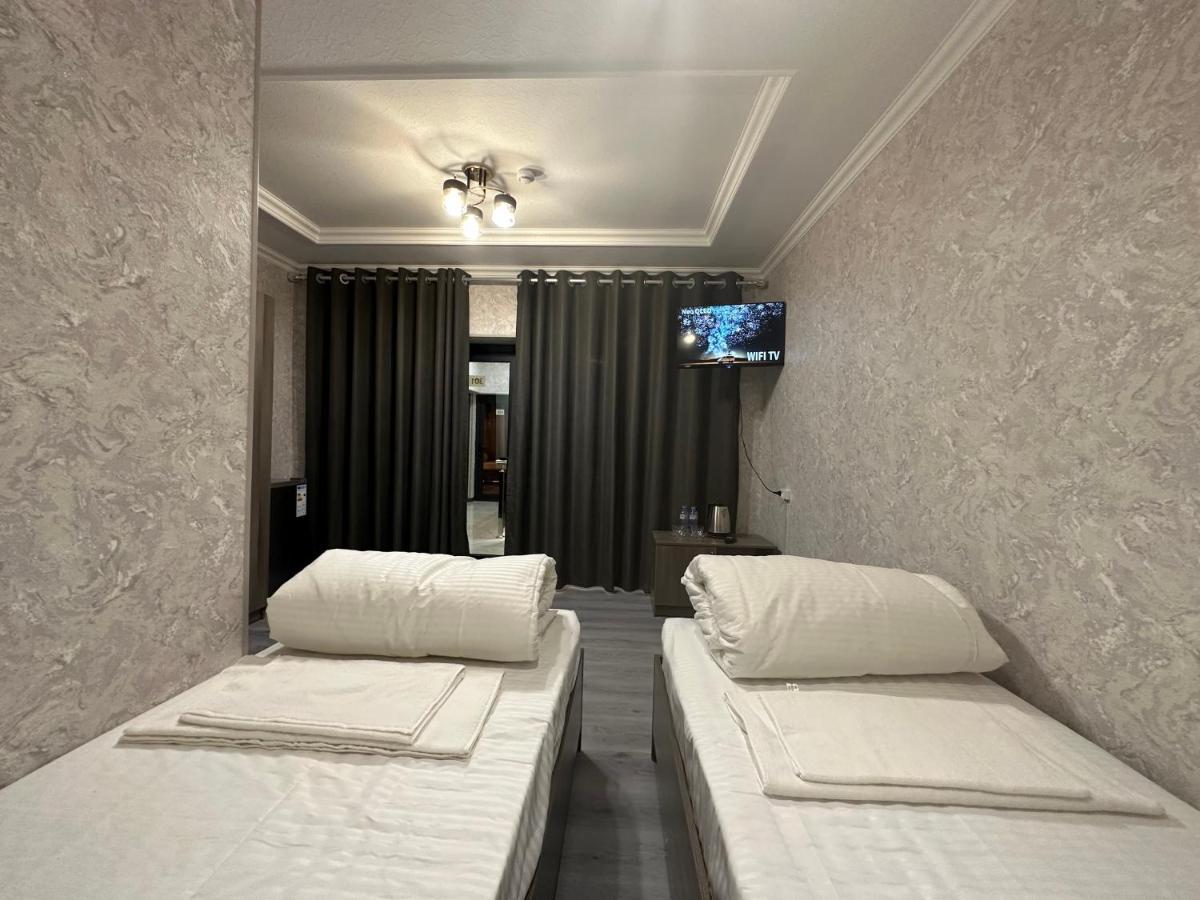 Byond Hotel & Hostel Tasken Kültér fotó